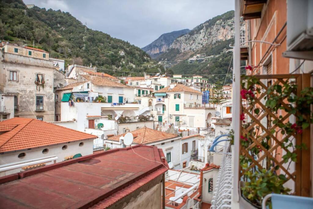 Charming Apartment In The Centre Of Amalfi Esterno foto